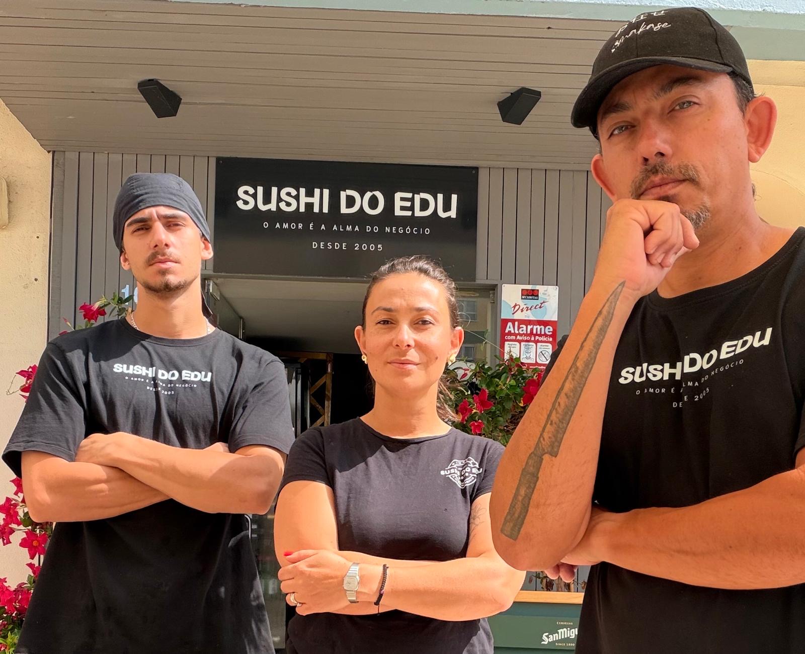 A equipa do Sushi do Edu, em Buarcos.